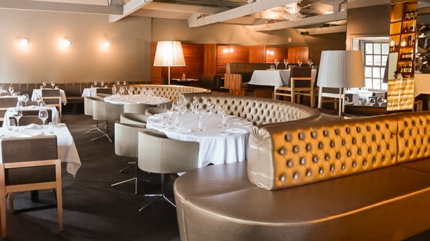 Crystal Club & Restaurant