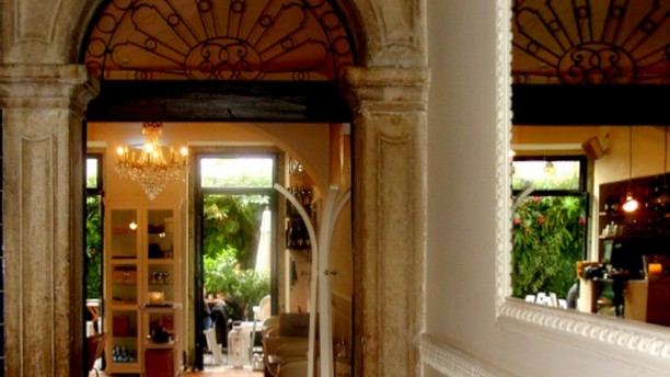Royale Café