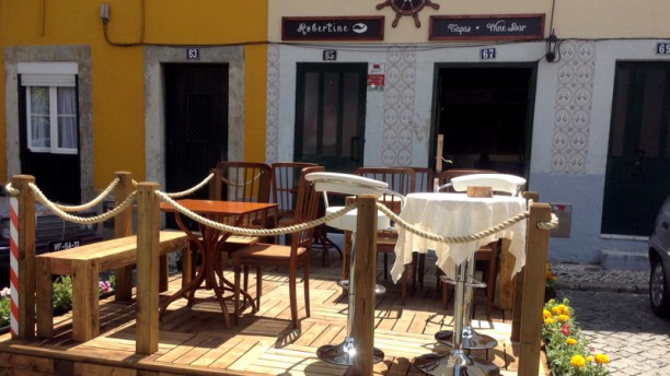 RoberTine Tapas & Winebar
