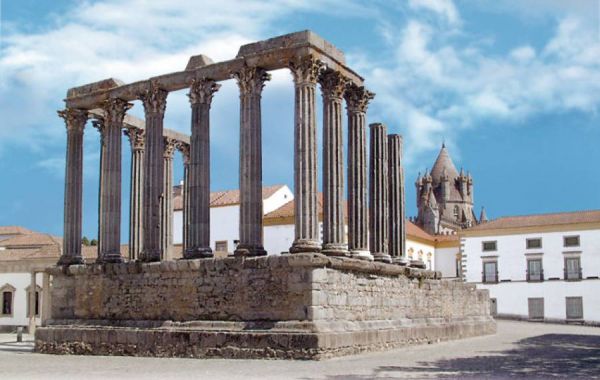 O que fazer em Évora os 10 melhores locais para visitar
