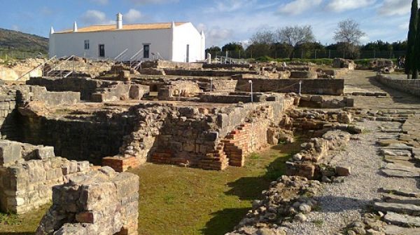 Os 12 melhores sitios para ver e visitar em Faro